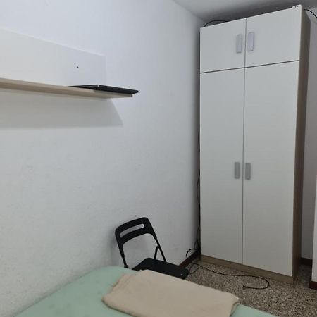 Piso Habitacion Барселона Екстер'єр фото